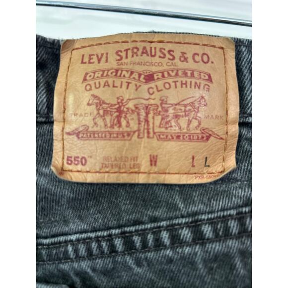 Levi's 550 Relaxed‎ Fit Distressed Denim Shorts Frayed Hem Cotton Size L Large - Picture 7 of 8